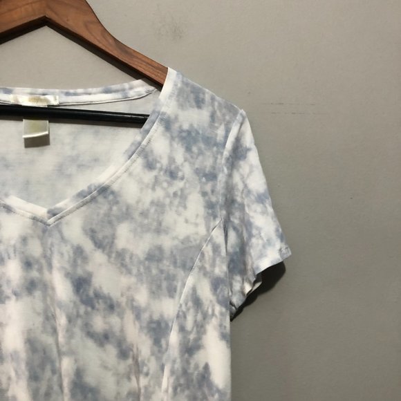 Matty M Vneck Short Sleeve Tie Front Tee Blue/White Tie Dye Medium - Picture 4 of 9
